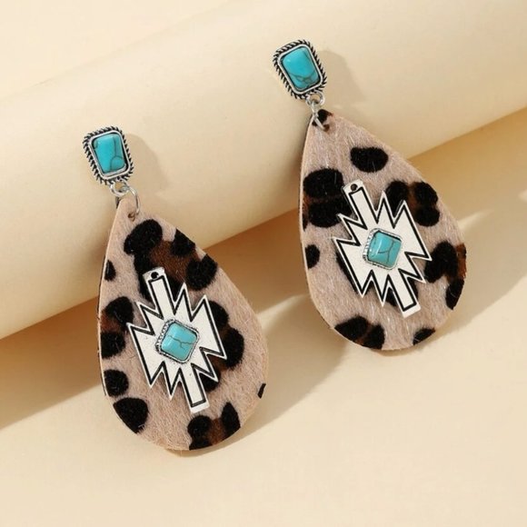 ⭐️❤️ FREE Turquoise Faux Aztec Boho Peasant Hipster Leopard Cheetah Earrings - Picture 2 of 8
